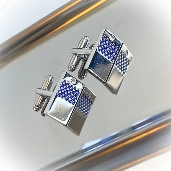 💕Mens Cufflinks Silver Tone with Blue Grid Pattern & Small CZ Stone💕 - Picture 5 of 8
